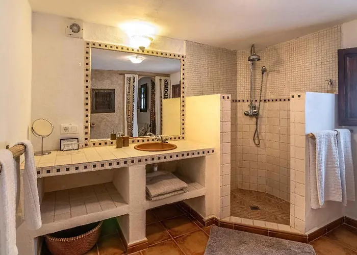 Valle De Oro לינה וארוחת בוקר