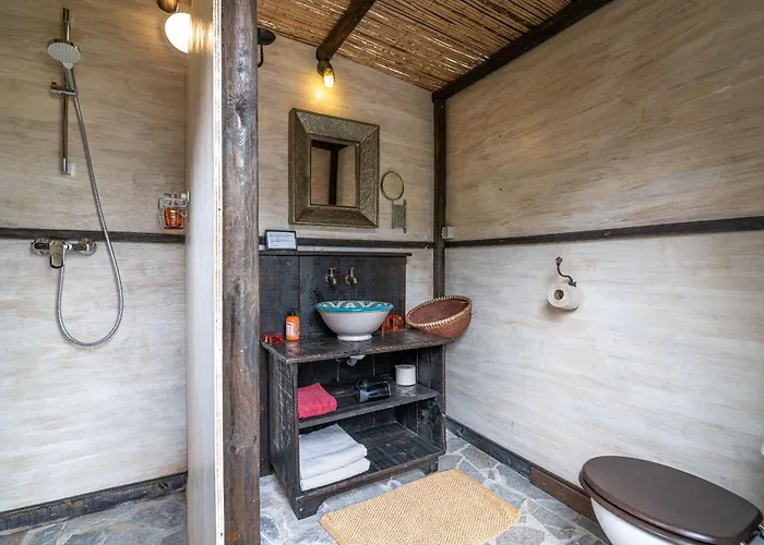 Valle De Oro לינה וארוחת בוקר